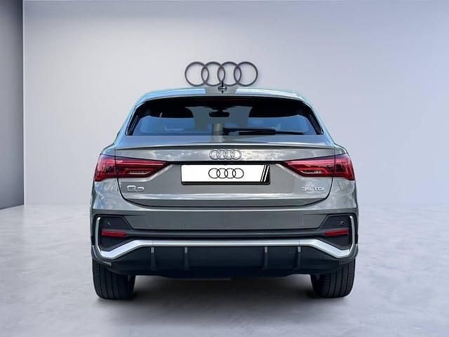 Occasion Audi Q3 Sportback S-Line 150 ch (110 kW) 2022 Gris chronos métallisé SUV