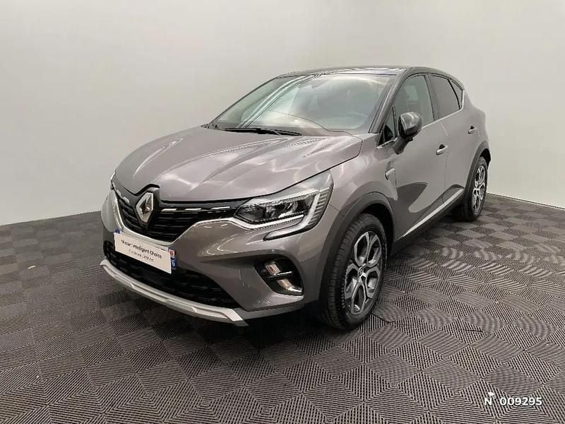 Gris Utilisé 2024 Renault Captur Techno SUV | 19 490 € (Prix juste) - Image 1/4