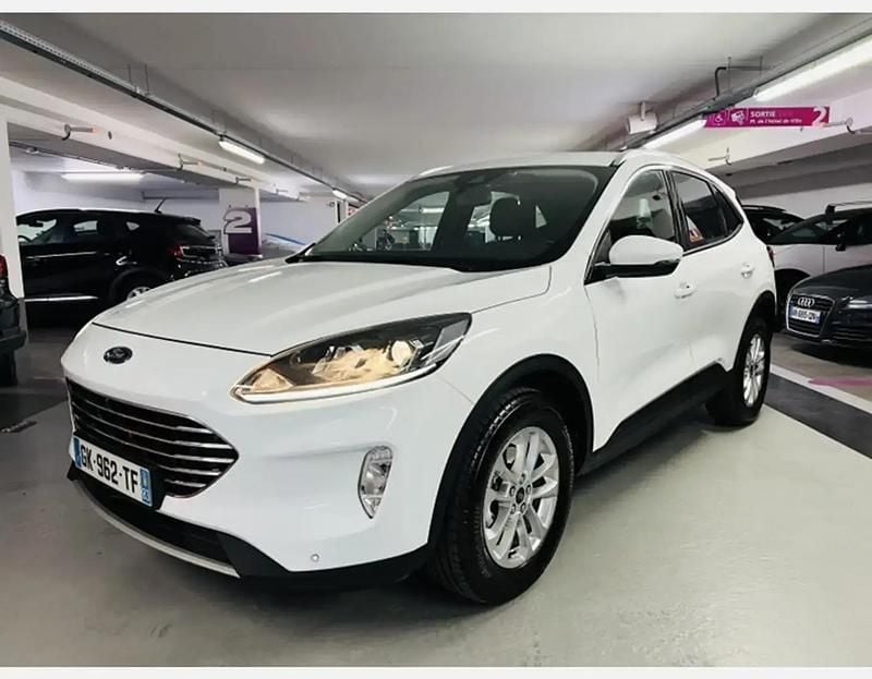Blanc Occasion 2023 Ford Kuga Titanium SUV | 16 490 € (Super prix) - Image 1/4