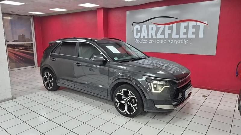 Gris Occasion 2023 Kia Niro Premium SUV | 24 890 € (Prix juste) - Image 1/4