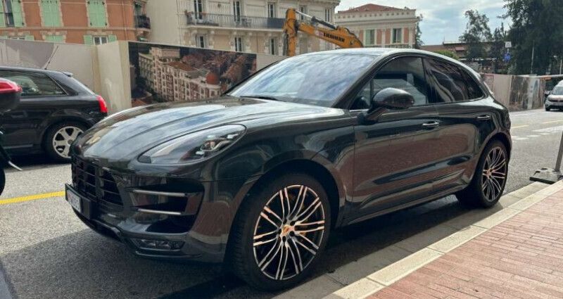 Noir Utilisé 2017 Porsche Macan Turbo Performance Package SUV | 63 900 € (Prix juste) - Image 1/4