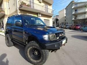 Bleu Occasion 2000 Mitsubishi Pajero SUV | 10 990 € - Image 1/4