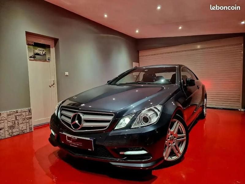 Gris Utilisé 2013 Mercedes E350 AMG Coupé | 23 900 € - Image 1/4