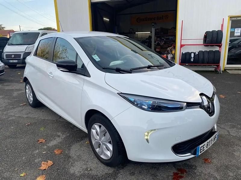 Blanc Utilisé 2016 Renault Zoe Zen Citadine | 5 390 € (Prix juste) - Image 1/4
