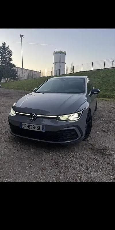 Gris Occasion 2022 VW Golf VIII GTD Citadine | 22 000 € (Bon prix) - Image 1/4