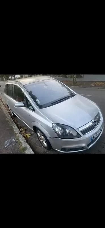 Utilisé 2006 Opel Zafira Monospace | 2 500 € - Image 1/4