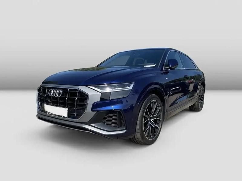 Utilisé 2021 Audi Q8 S-Line SUV | 69 990 € (Prix juste) - Image 1/4