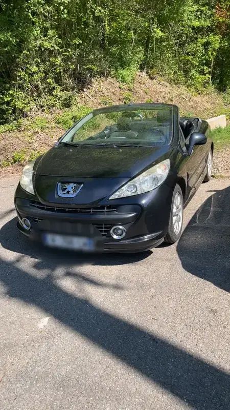 Utilisé 2007 Peugeot 207 CC Sport Cabriolet | 3 200 € (Prix juste) - Image 1/4