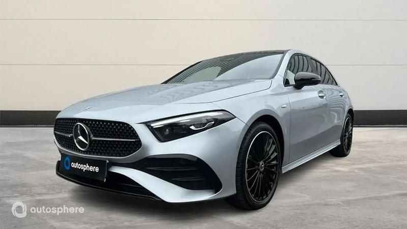 Gris Utilisé 2025 Mercedes A250 Edition Berline | 46 499 € - Image 1/4