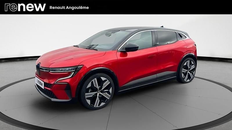 Occasion Renault Megane E-Tech Iconic 161 kW (220 ch) 2022 Rouge Berline