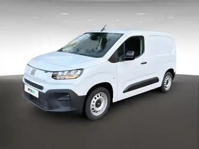 Blanc icy Occasion 2025 Fiat Doblò Connect Monospace | 22 990 € - Image 1/4