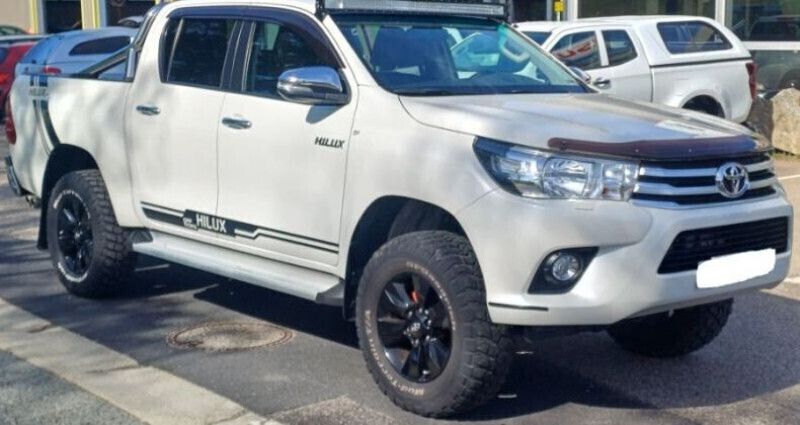 Utilisé 2017 Toyota HiLux Pick-up | 33 900 € (Prix juste) - Image 1/4
