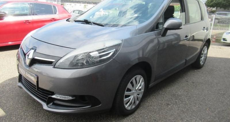 Utilisé 2013 Renault Scénic III Life Monospace | 6 990 € (Bon prix) - Image 1/4