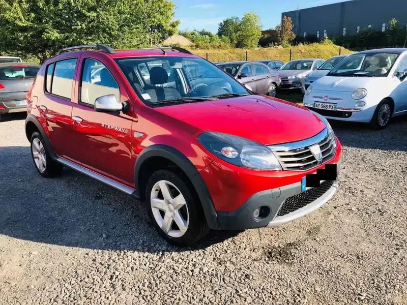 Rouge Utilisé 2010 Dacia Sandero Stepway Citadine | 5 500 € - Image 1/4