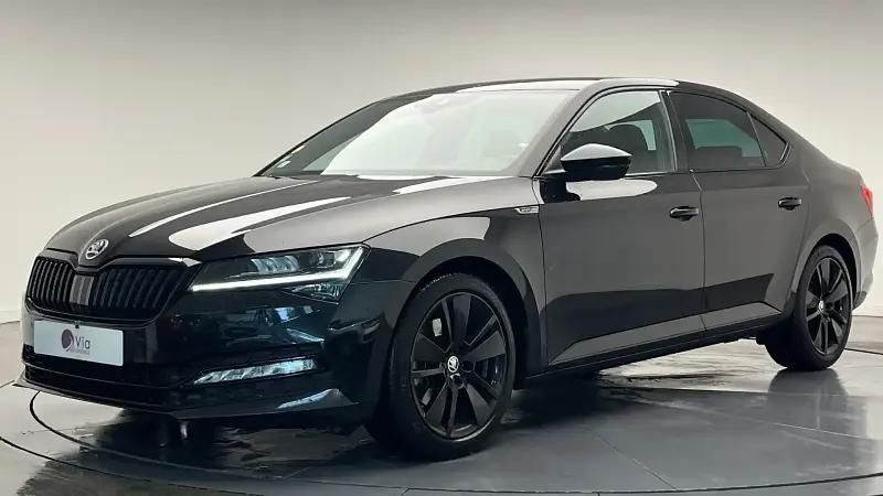 Noir Utilisé 2021 Skoda Superb SportLine Berline | 21 990 € (Prix juste) - Image 1/4