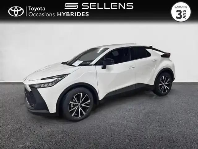 Blanc Occasion 2025 Toyota C-HR Design SUV | 32 490 € (Prix assez cher) - Image 1/4
