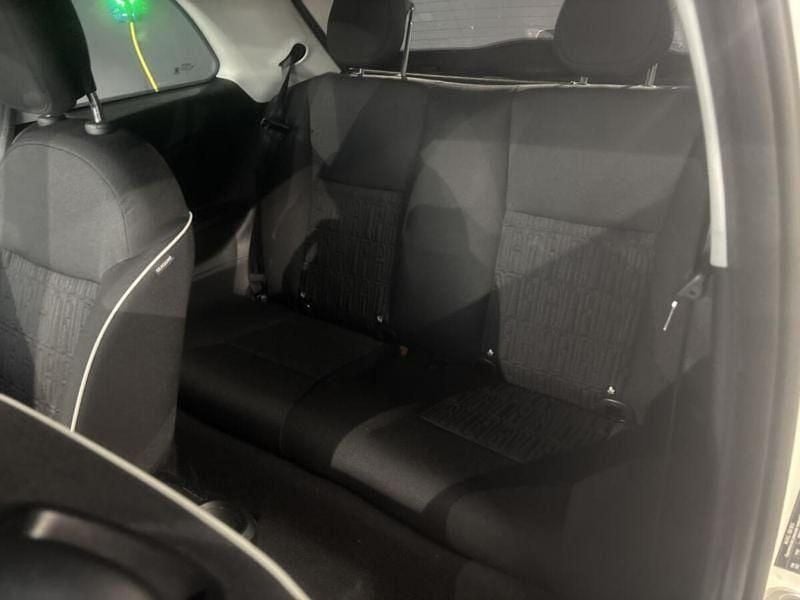 Image 3/4
