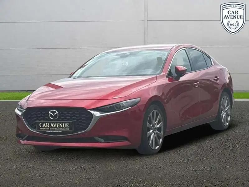 Rouge Utilisé 2019 Mazda 3 Berline | 17 990 € - Image 1/4