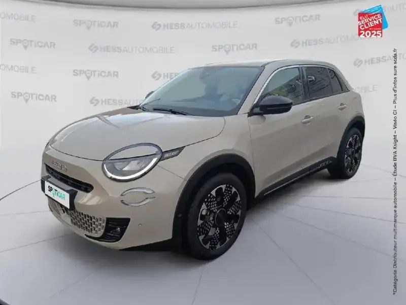 Utilisé 2024 Fiat 600E La Prima SUV | 30 990 € (Prix juste) - Image 1/4