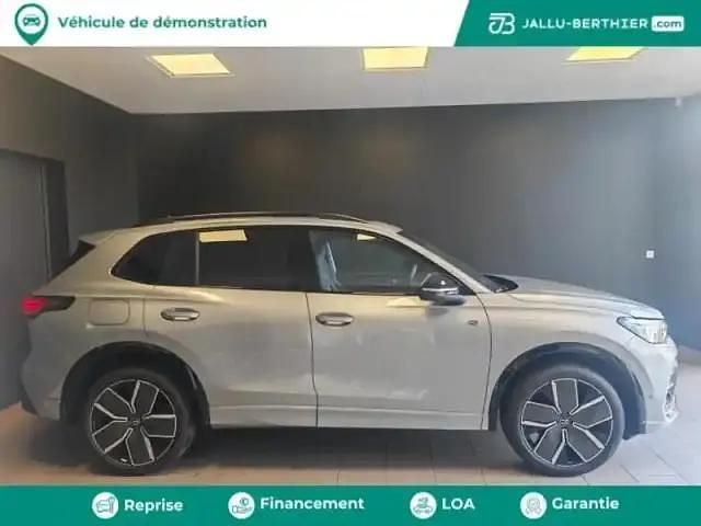 Occasion VW Tiguan R-line Edition 150 ch (110 kW) 2025 Argent dolomite métallisée SUV