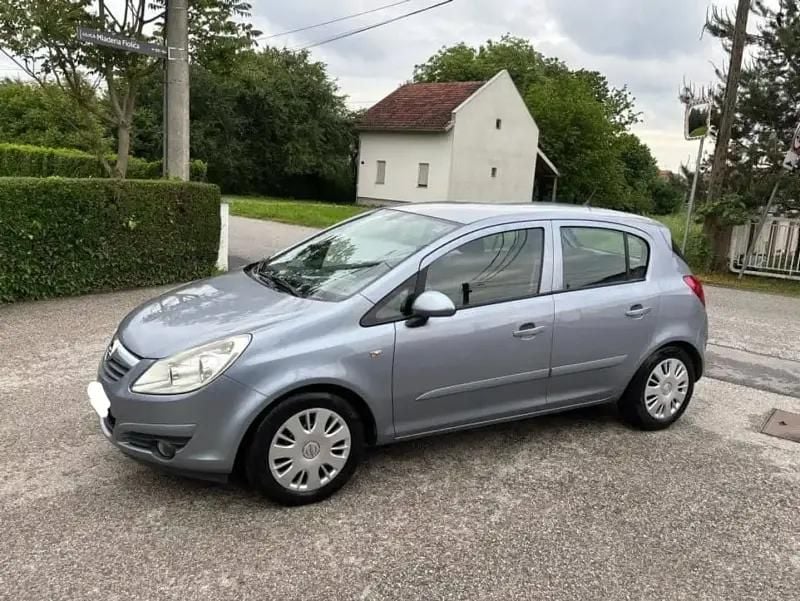 Gris Utilisé 2004 Opel Corsa Berline | 2 000 € - Image 1/4