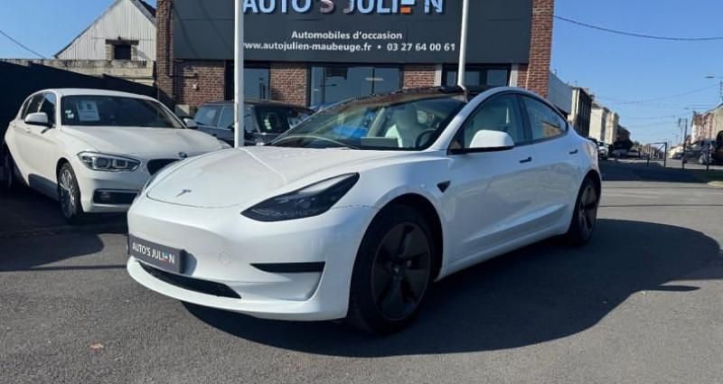 Utilisé 2023 Tesla Model 3 Standard Range Berline | 30 990 € (Prix juste) - Image 1/4