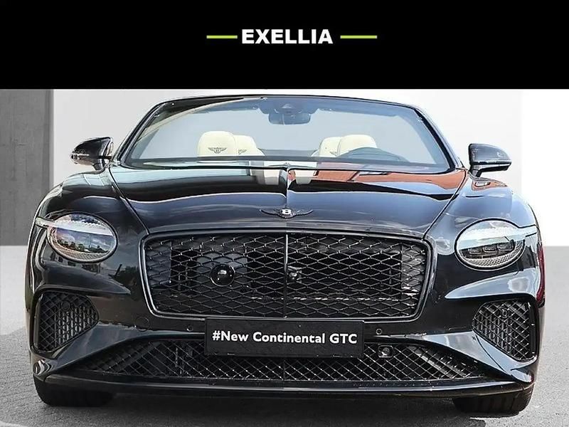 Noir Nouvelle 2025 Bentley Continental Berline | 356 990 € - Image 1/4