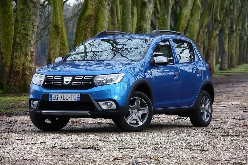 Bleu Utilisé 2017 Dacia Sandero Stepway Citadine | 8 490 € (Prix juste) - Image 1/2