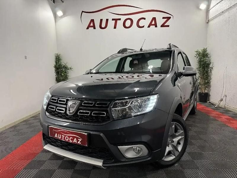Gris Utilisé 2019 Dacia Sandero Stepway Citadine | 9 990 € (Bon prix) - Image 1/4