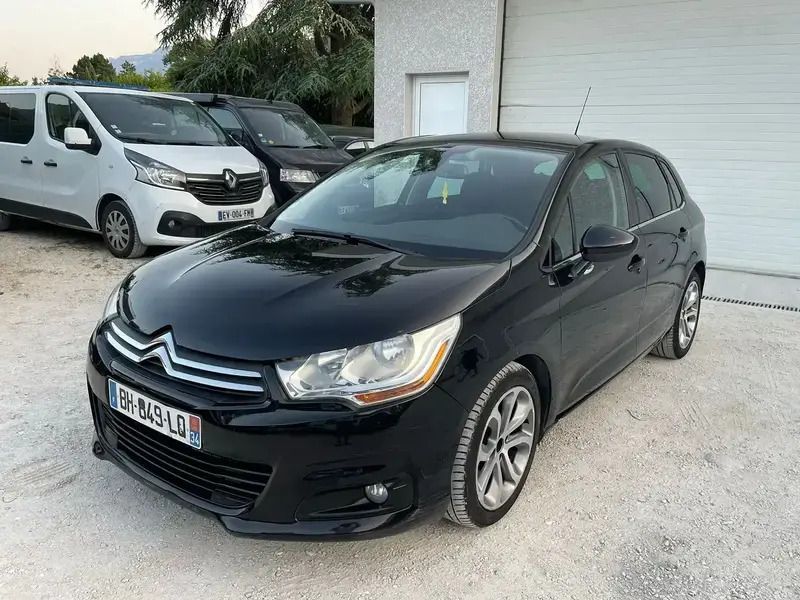 Noir Utilisé 2011 Citroën C4 Seduction Berline | 2 350 € - Image 1/4