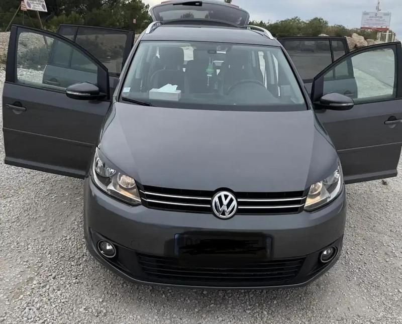 Gris Occasion 2015 VW Touran Life Monospace | 11 500 € - Image 1/4