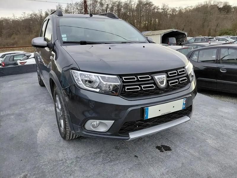 Gris Occasion 2021 Dacia Sandero Essentiel Berline | 9 290 € (Super prix) - Image 1/4