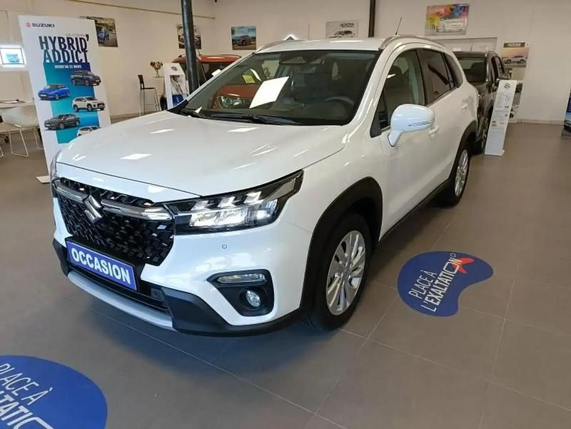 Blanc Utilisé 2025 Suzuki SX4 S-Cross SUV | 26 490 € (Prix juste) - Image 1/4
