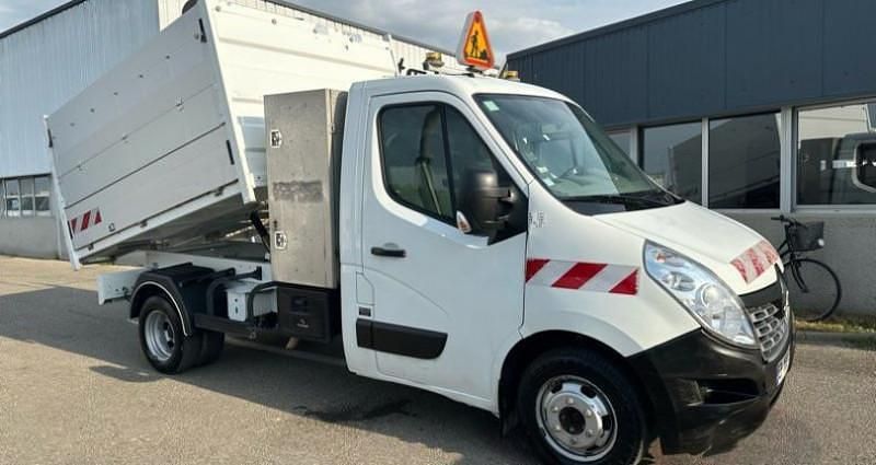 Utilisé 2017 Renault Master Van | 23 988 € - Image 1/4
