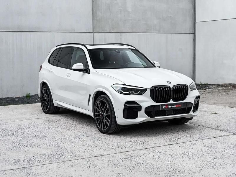Noir Utilisé 2022 BMW X5 Comfort Edition SUV | 60 900 € (Prix juste) - Image 1/4
