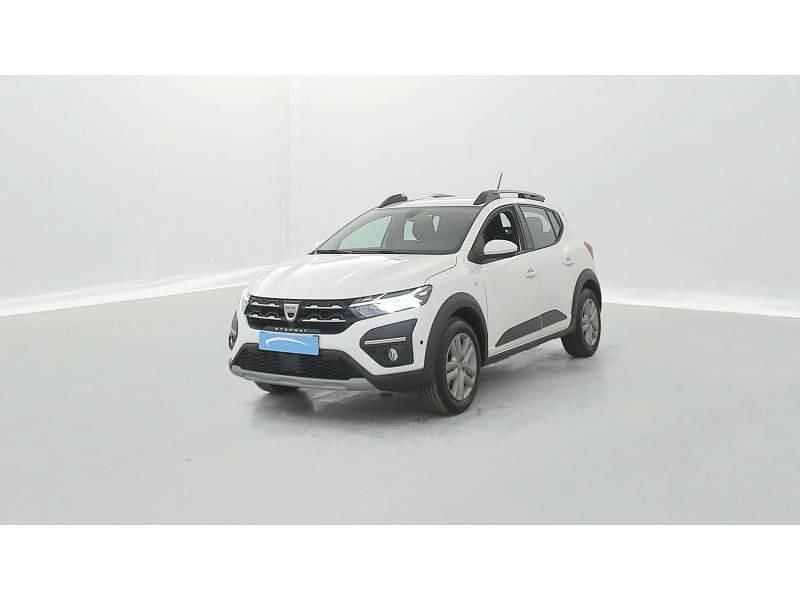 Blanc Utilisé 2022 Dacia Sandero Comfort Citadine | 14 490 € (Prix juste) - Image 1/4