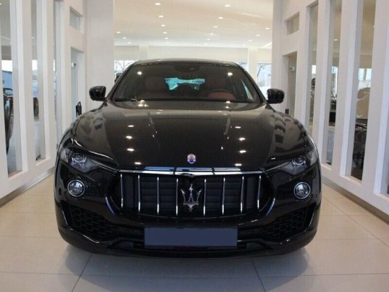 Noir Utilisé 2017 Maserati Levante SUV | 70 400 € - Image 1/4