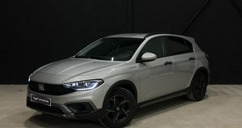 Gris Utilisé 2022 Fiat Tipo Cross Berline | 14 990 € (Prix juste) - Image 1/4