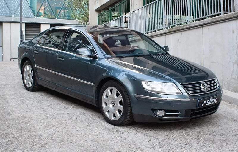 Gris Occasion 2003 VW Phaeton Berline | 27 500 € - Image 1/4