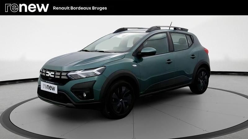 Vert Utilisé 2025 Dacia Sandero Expression Citadine | 16 990 € (Prix juste) - Image 1/4