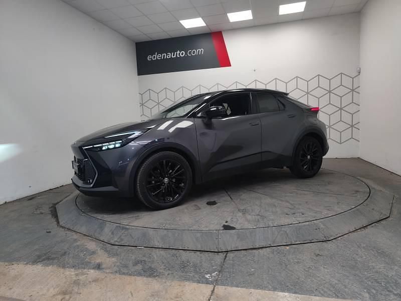 Gris Utilisé 2024 Toyota C-HR Sport SUV | 32 180 € (Prix cher) - Image 1/4