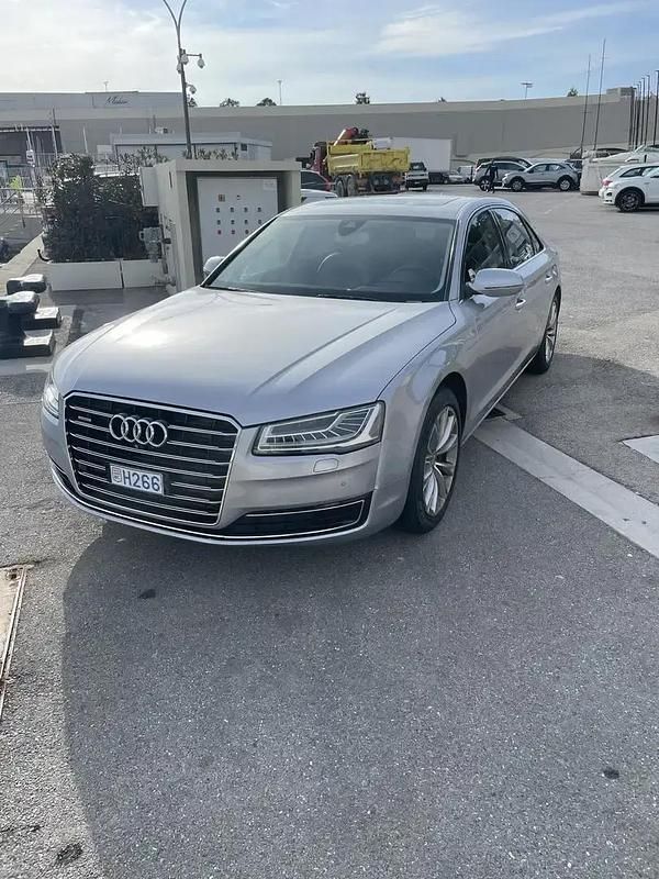 Utilisé 2015 Audi A8L Sport Berline | 26 990 € - Image 1/4