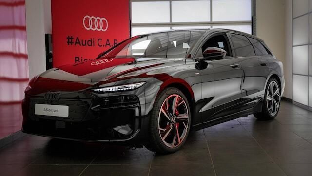 Noir mythic métallisé Utilisé 2025 Audi A6 e-tron S-Line Break | 89 890 € (Prix juste) - Image 1/4