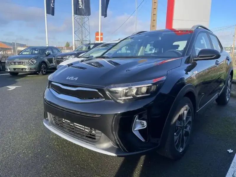 Noir Nouvelle 2024 Kia Stonic SUV | 23 190 € (Prix assez cher) - Image 1/4