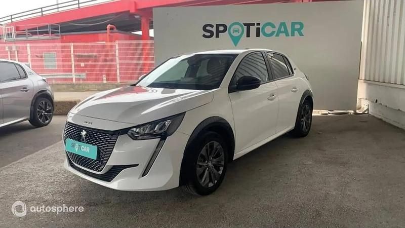Blanc banquise (o) Utilisé 2022 Peugeot e-208 Style Citadine | 14 299 € (Bon prix) - Image 1/4