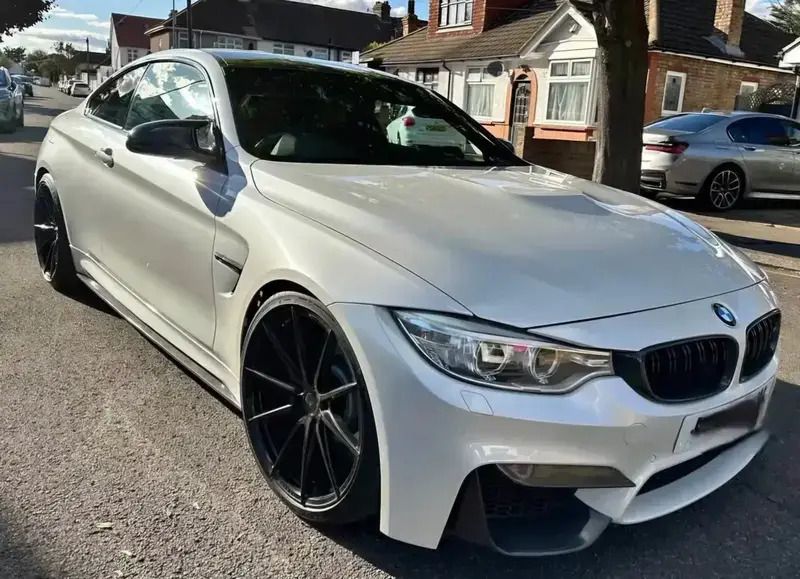 Utilisé 2014 BMW M4 Sport Line Coupé | 34 900 € - Image 1/4