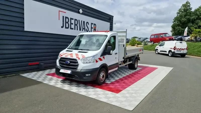 Blanc Utilisé 2022 Ford Transit Trend Van | 25 990 € (Bon prix) - Image 1/4