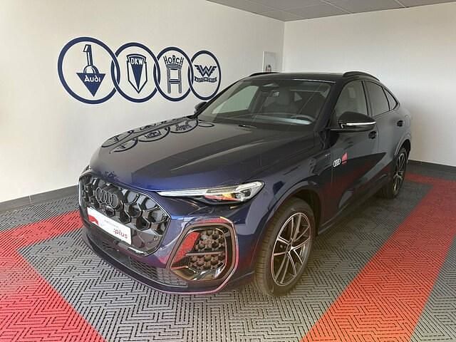 Bleu navarre métallisé Nouvelle 2025 Audi Q5 Sportback Design SUV | 83 500 € (Prix juste) - Image 1/4