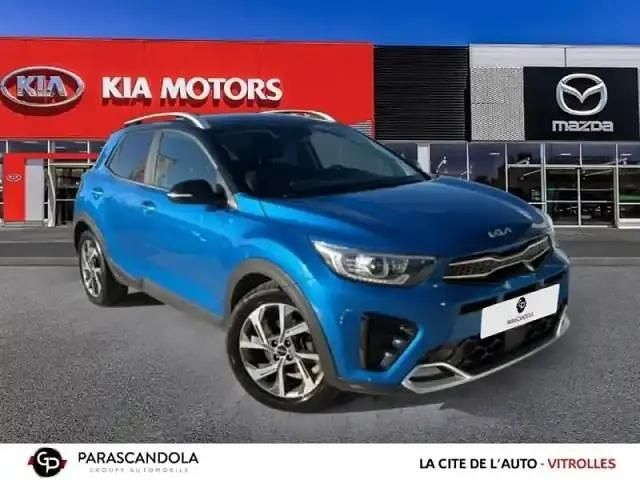 Occasion Kia Stonic GT-Line 2023 Bleu azur métallisé / toit noir SUV