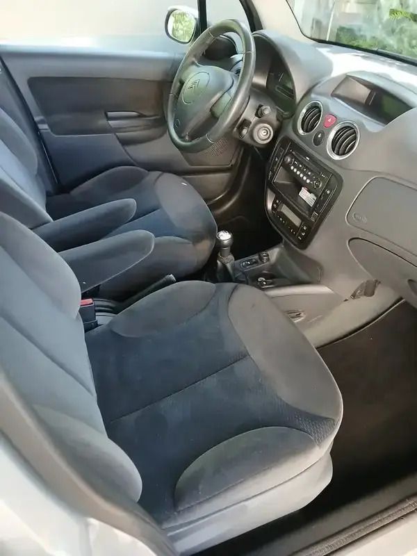 Image 2/4